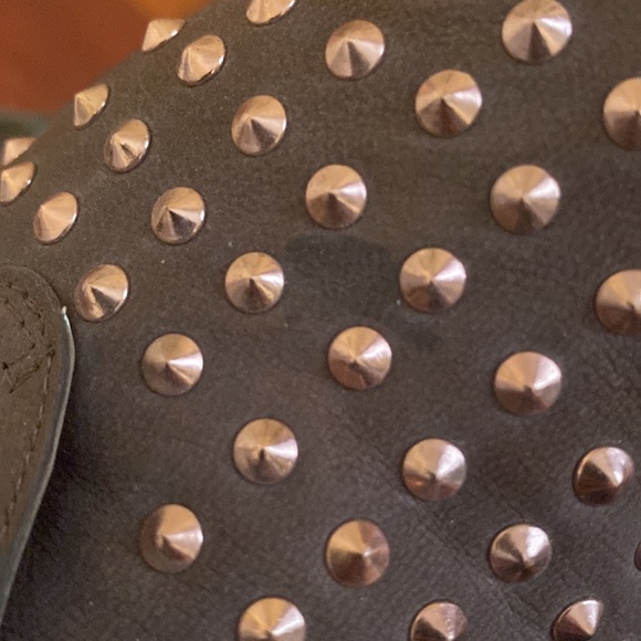 Matiko studded shoes. Size 6.5. Brown leather with rose gold studs. - Picture 3 of 4